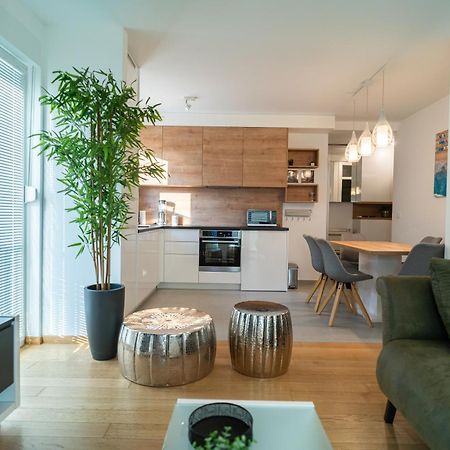 Apartment Wing 77 By Belmont Realty 자다르 외부 사진