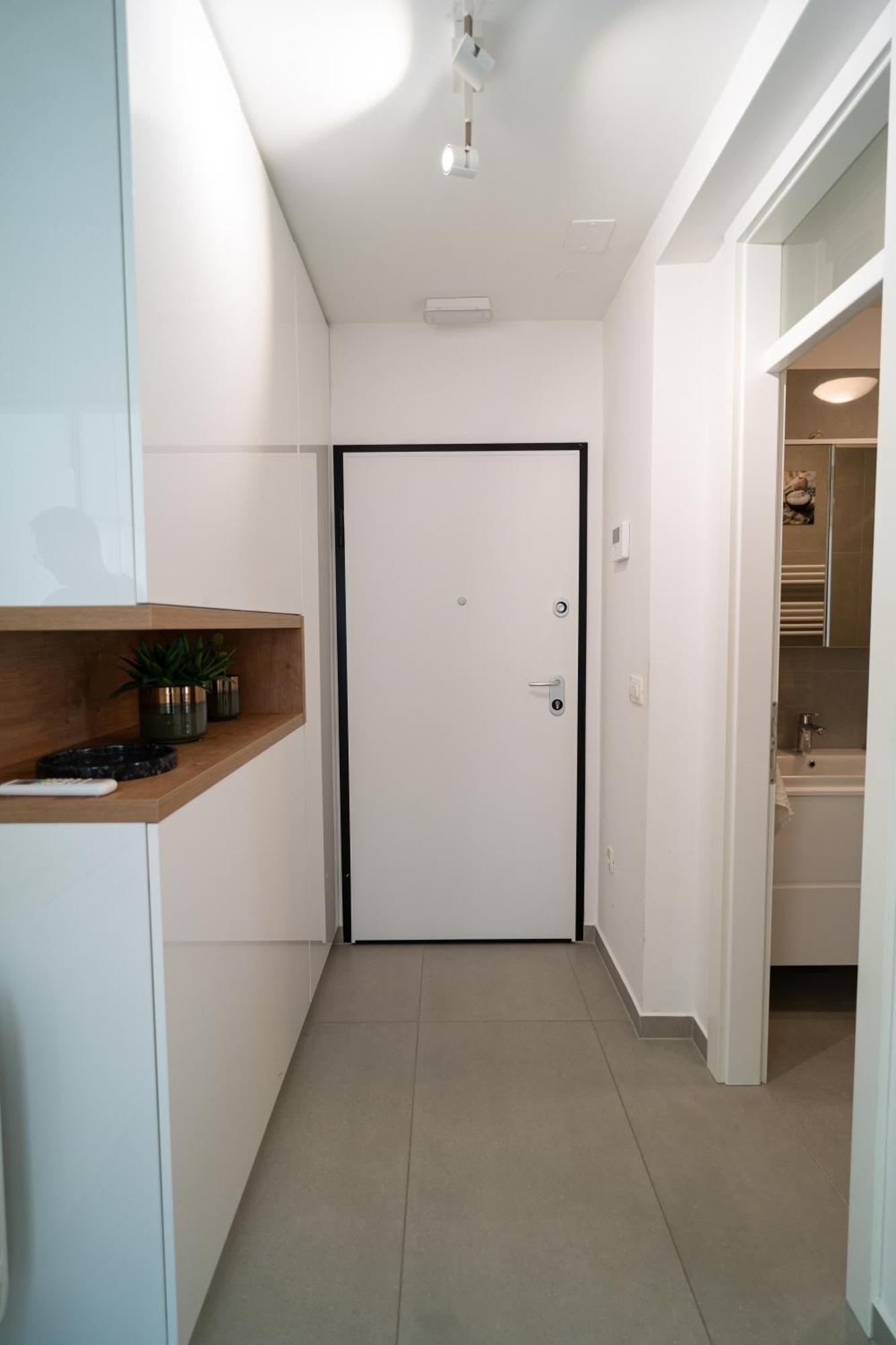 Apartment Wing 77 By Belmont Realty 자다르 외부 사진